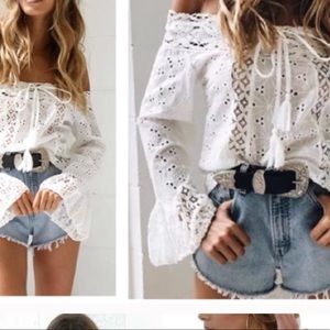 🦋5/$25!  Off the shoulder top